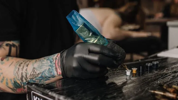 VI Straight Tattoo 0