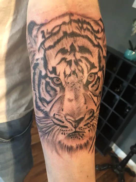 VI Straight Tattoo 9