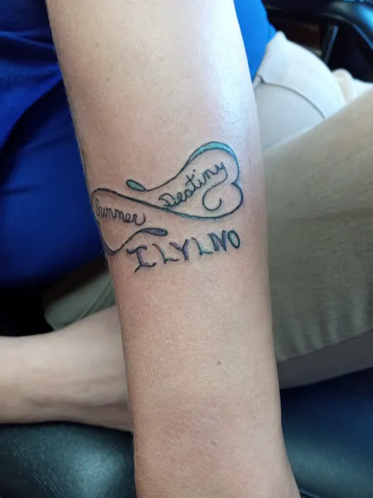 Enchanted Ink Tattoo Parlor 4