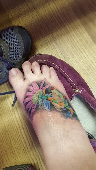 InkSlingrz Professional Tattoos and Body Piercing 6