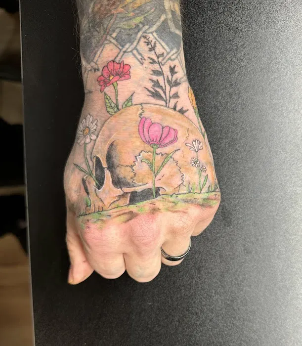Aesthetic Tattoo & Removal 6