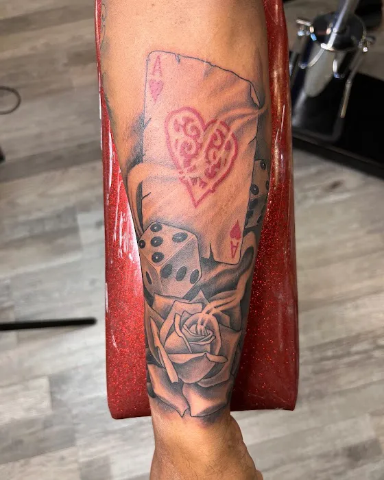 Savage Ink Tattoo Studio 9