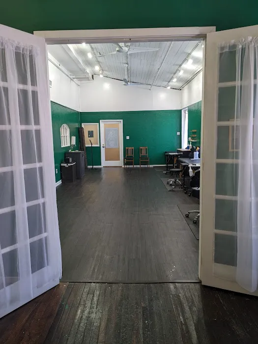 Raven and Rose Studios 6