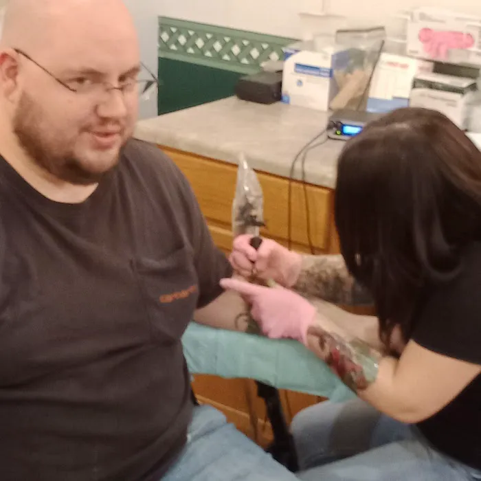 Classy Tattoos & Body Piercing 7