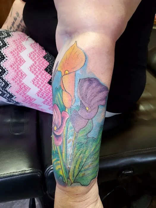 Scotty Rock's Ink Slingers Tattoo Studio 3