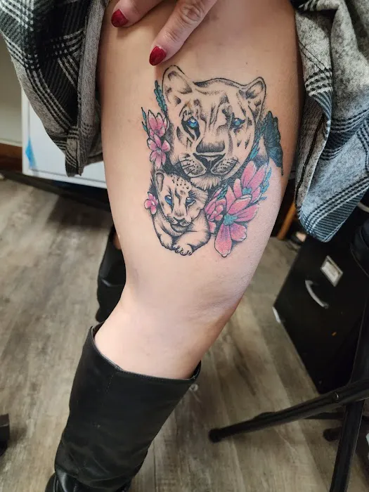 Scotty Rock's Ink Slingers Tattoo Studio 7