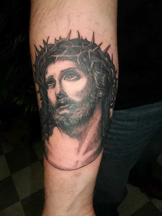 Nothing's Shocking Tattoo Studio 5
