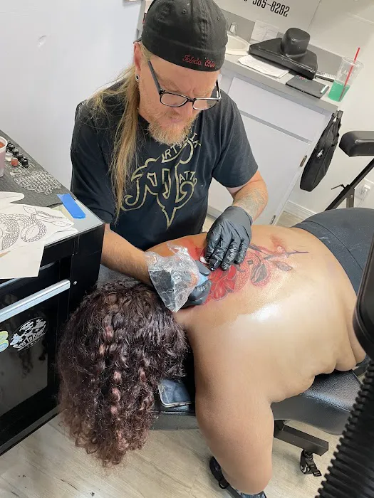 Artistik Tat2 and Body Piercing 5