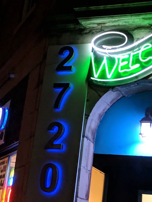 2720 Tattoo and Piercing 9