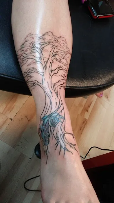 2720 Tattoo and Piercing 7