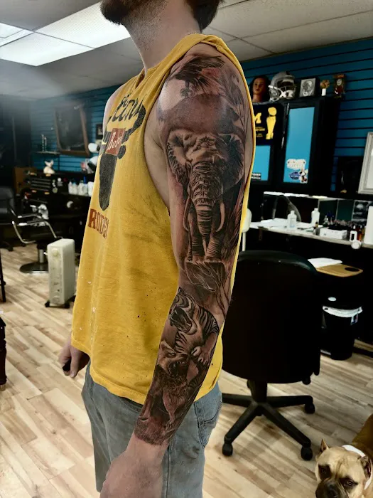 2720 Tattoo and Piercing 2