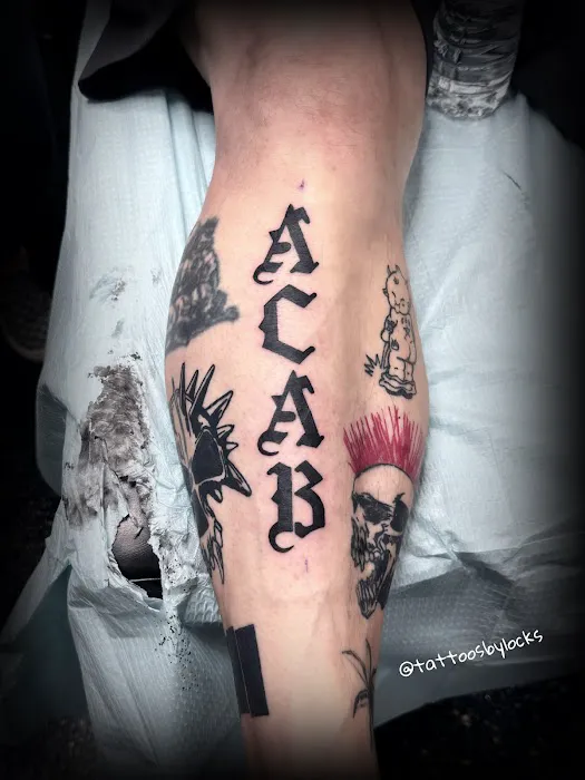Golden Fleece Tattoo Studio 3