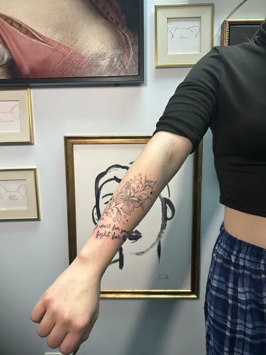 Tiny Trace Studio - Tattoos 2