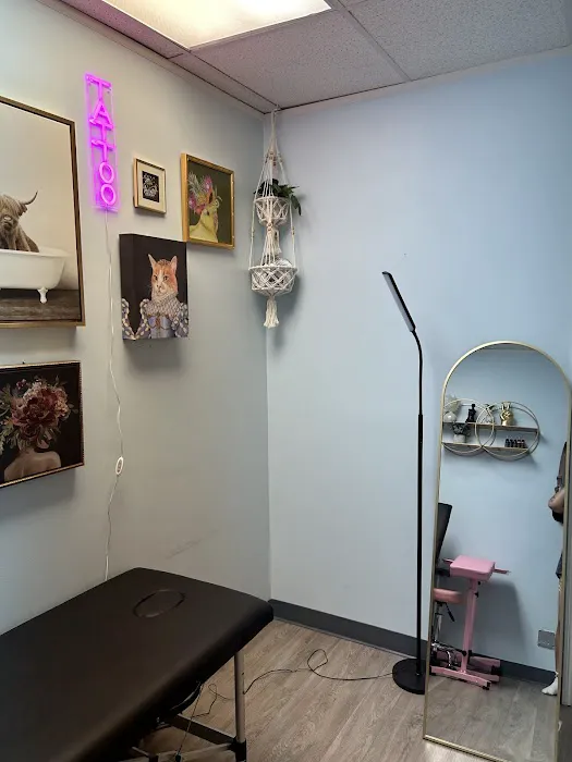 Tiny Trace Studio - Tattoos 1