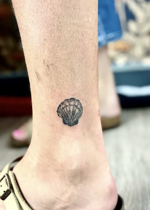 Tiny Trace Studio - Tattoos 8