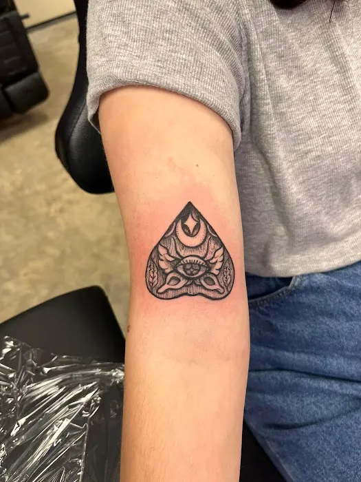 The Poker's Club Tattoo Studio 0