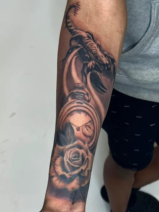Attraction Tattoos 0
