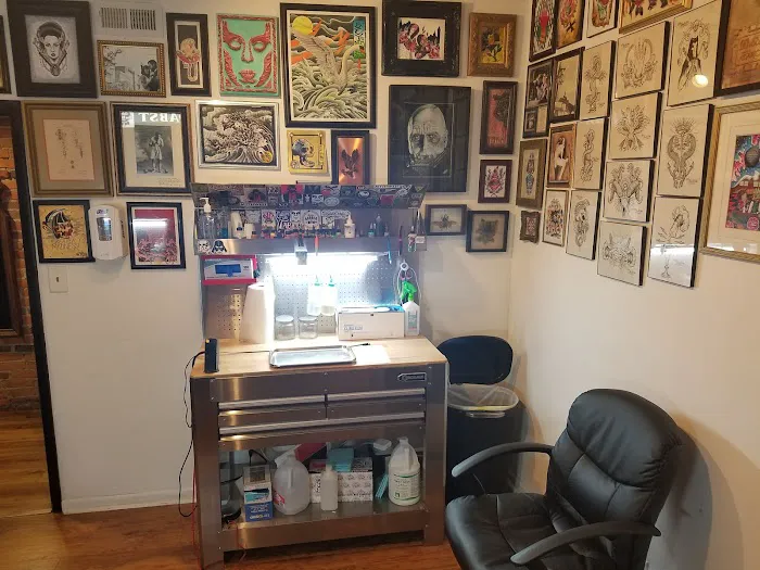 Seven Devils Tattoo Studio 8