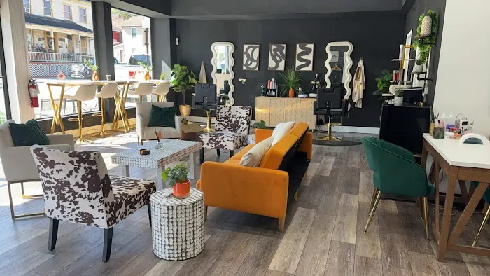 High Maintenance Habits Salon & Lounge 7