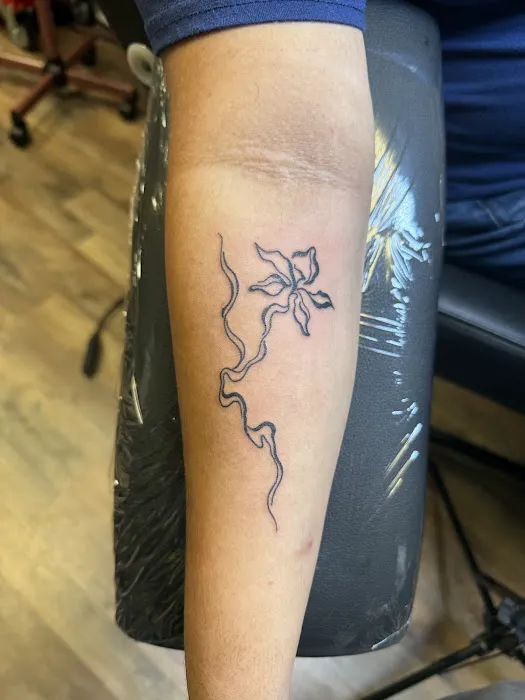 Broken Mirror X Janky Tattoos 3