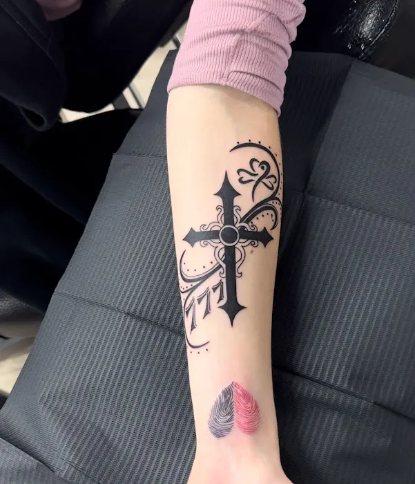 Fanatink Tattoo 0