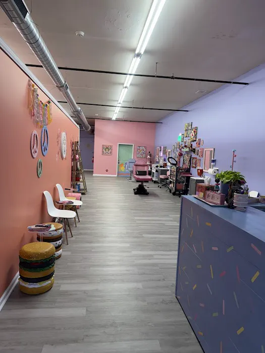 Birdies Tattoo Studio 4