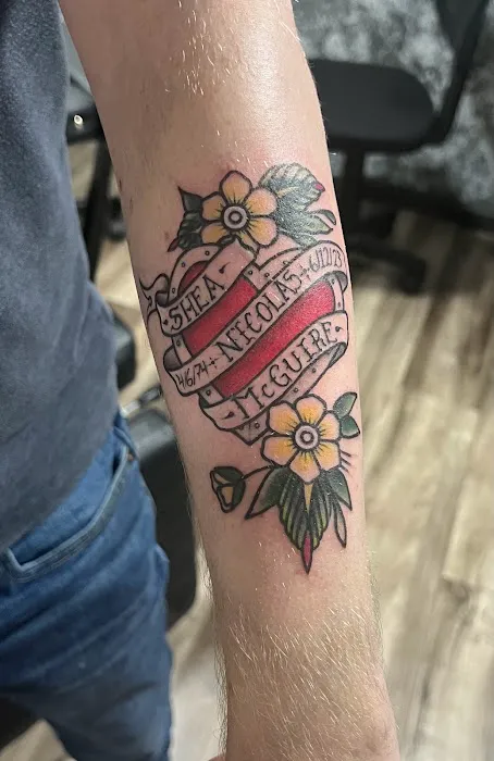 Fat Rabbit Tattoo Studio 6