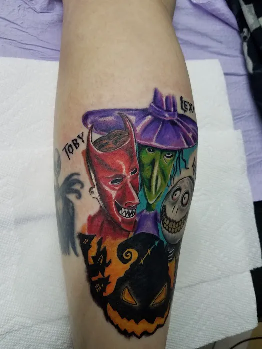 China Doll Tattoo & Piercing 4
