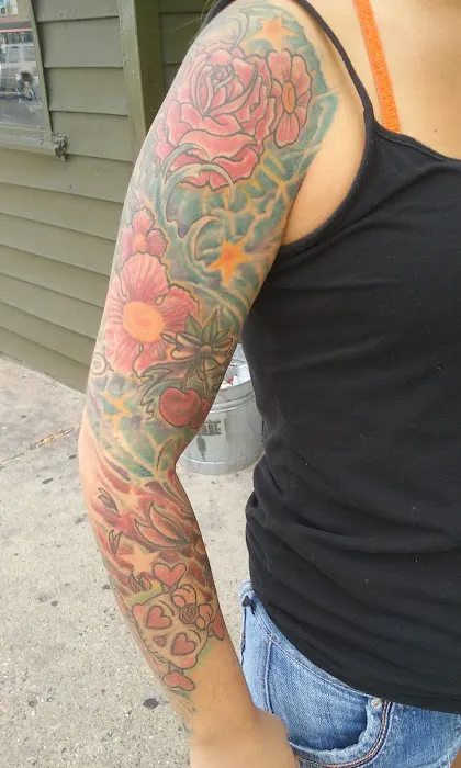 Aces Tattoo & Body Piercing 0