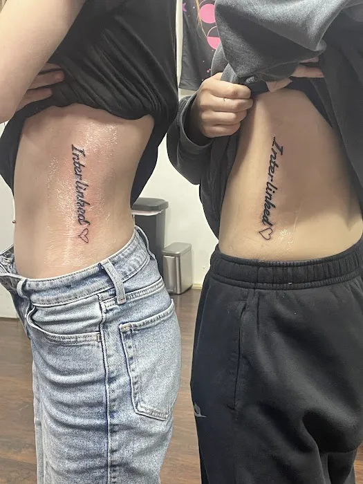 Express Yourself Tattoos & Piercings 8