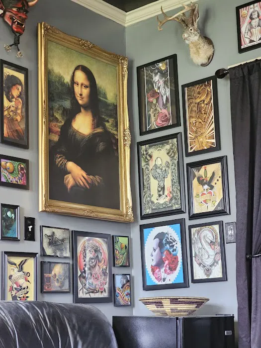 Black Diamond Tattoo Studio 2