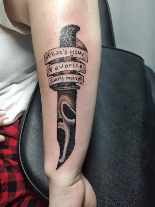 Splat Ink tattoos and piercings 5