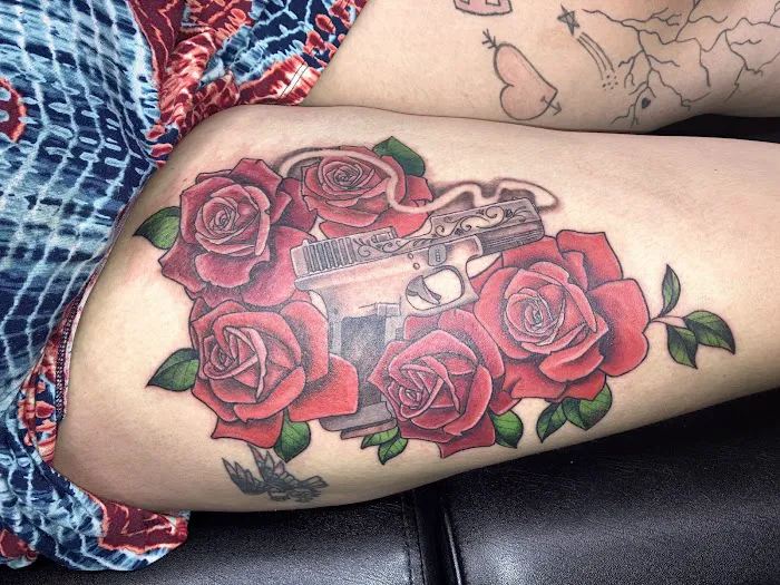 Splat Ink tattoos and piercings 8