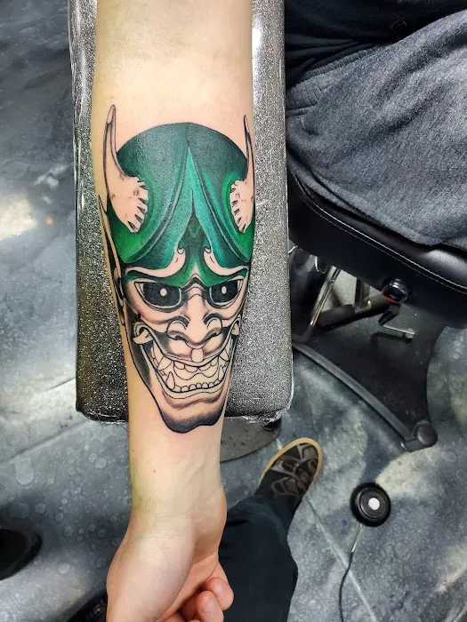 Now Or Never Tattoo Studio 4
