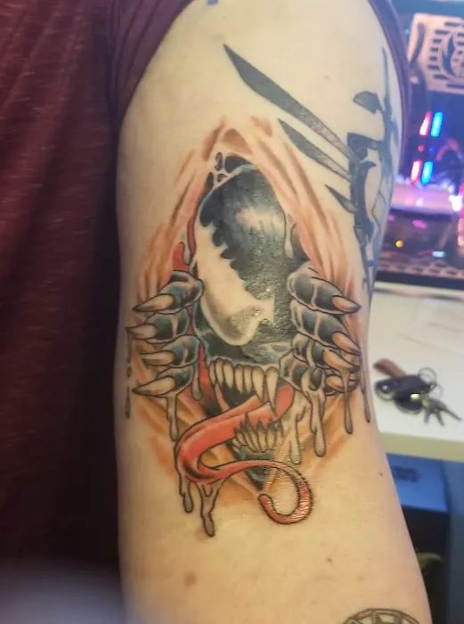 Now Or Never Tattoo Studio 8