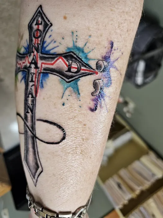 Forensic Ink Tattoo & Piercing Lounge 5