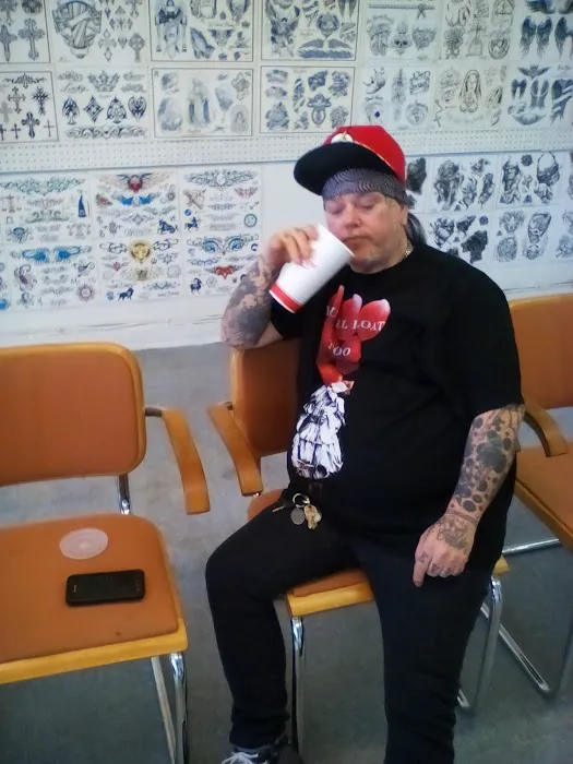 N-DA-NOOK TATTOOS AND BODY PIERCINGS 5