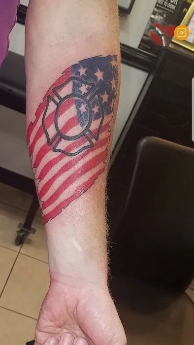 Mainstream Tattoos 8