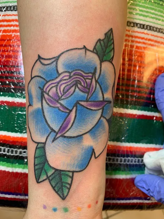Gold Rose Tattoo Studio 4