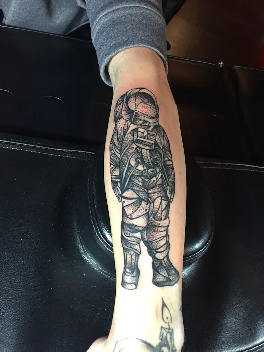 All The Above Tattoo Studio 0