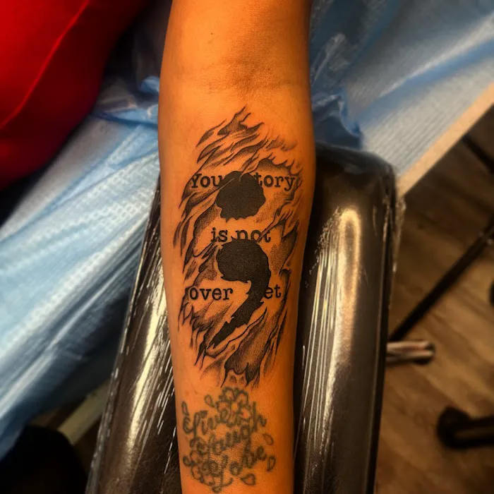 Monkey Ink Tattoo & Piercings 1