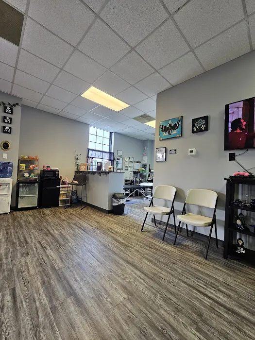 Monkey Ink Tattoo & Piercings 2