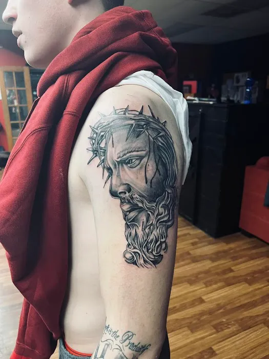 Skin Deep Tattoo & Piercing Studio 6