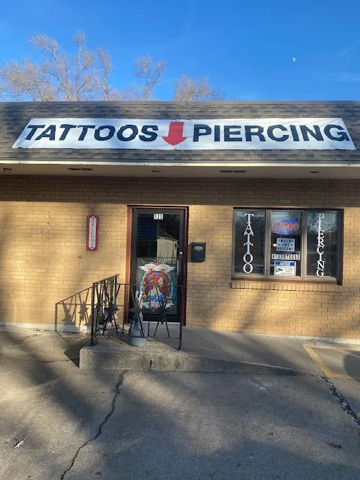 Bearded Lady Tattoo and Piercing Studio 8