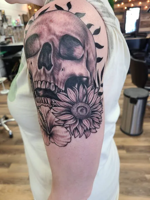 True Love Tattoo Club 0