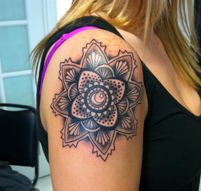Skin Deep Tattoo and Body Piercing 9