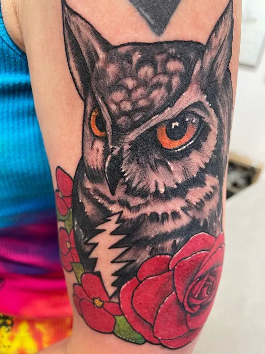 Razor Wire Productions LLC Art Gallery and Tattoo 8
