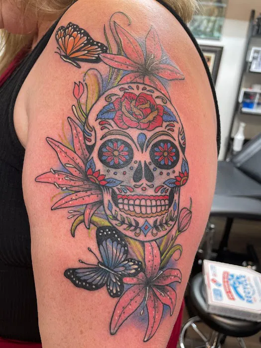 Razor Wire Productions LLC Art Gallery and Tattoo 6