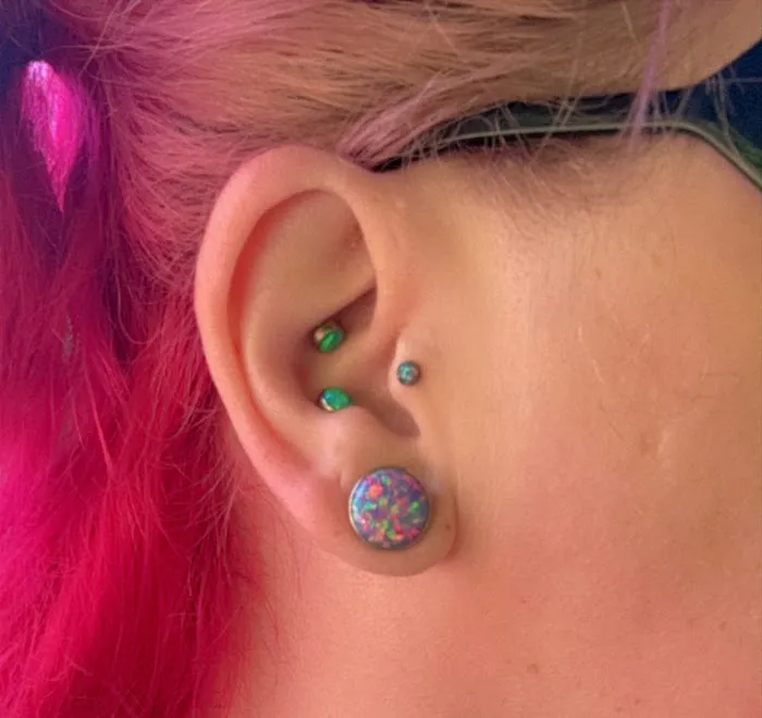 Onyx Piercing Studio 8