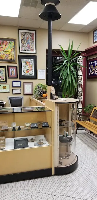 Onyx Piercing Studio 5